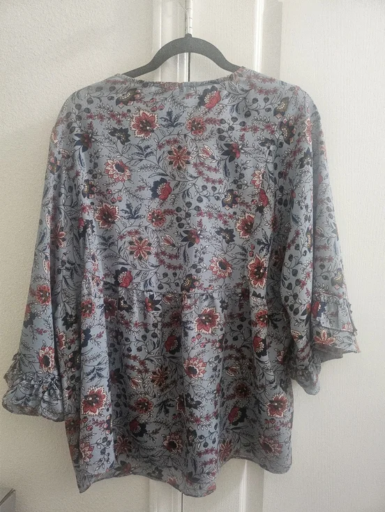 Sanctuary Blue Floral Tie-Front Tunic with Red Accents - Picture 4 of 5